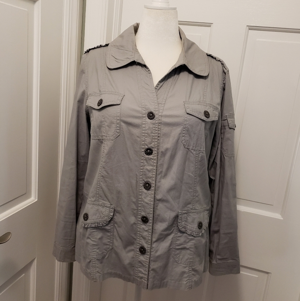 Dressbarn Light Gray Lightweight Jacket Snap Close Size 14/16, Casual